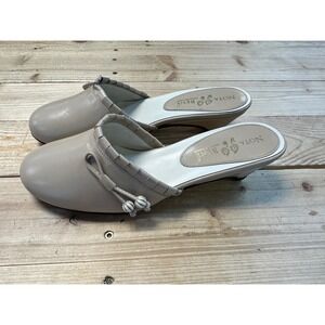 Nota Bene Beige Leather Mule Heels Closed‎ Toe Slides Bow Detail Size 6